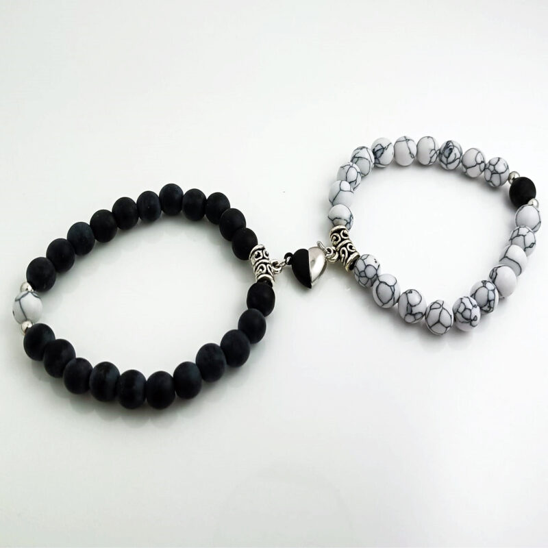Magnetic Heart Couple Bracelets in Black and White Stone