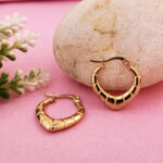 uraSpark textured shrimp-style creole earrings in gold