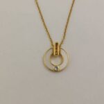 Elegant Round Chain Pendant with MOP & Diamond Stone for Women