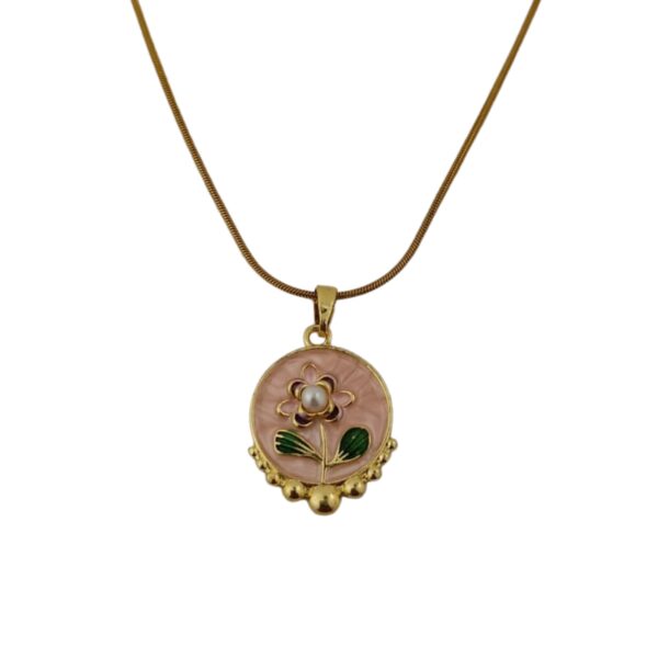 Elegant 18K Gold Plated Floral Round Pendant Necklace for Women