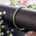 Polished interlocking Venetian link silver bracelet for men